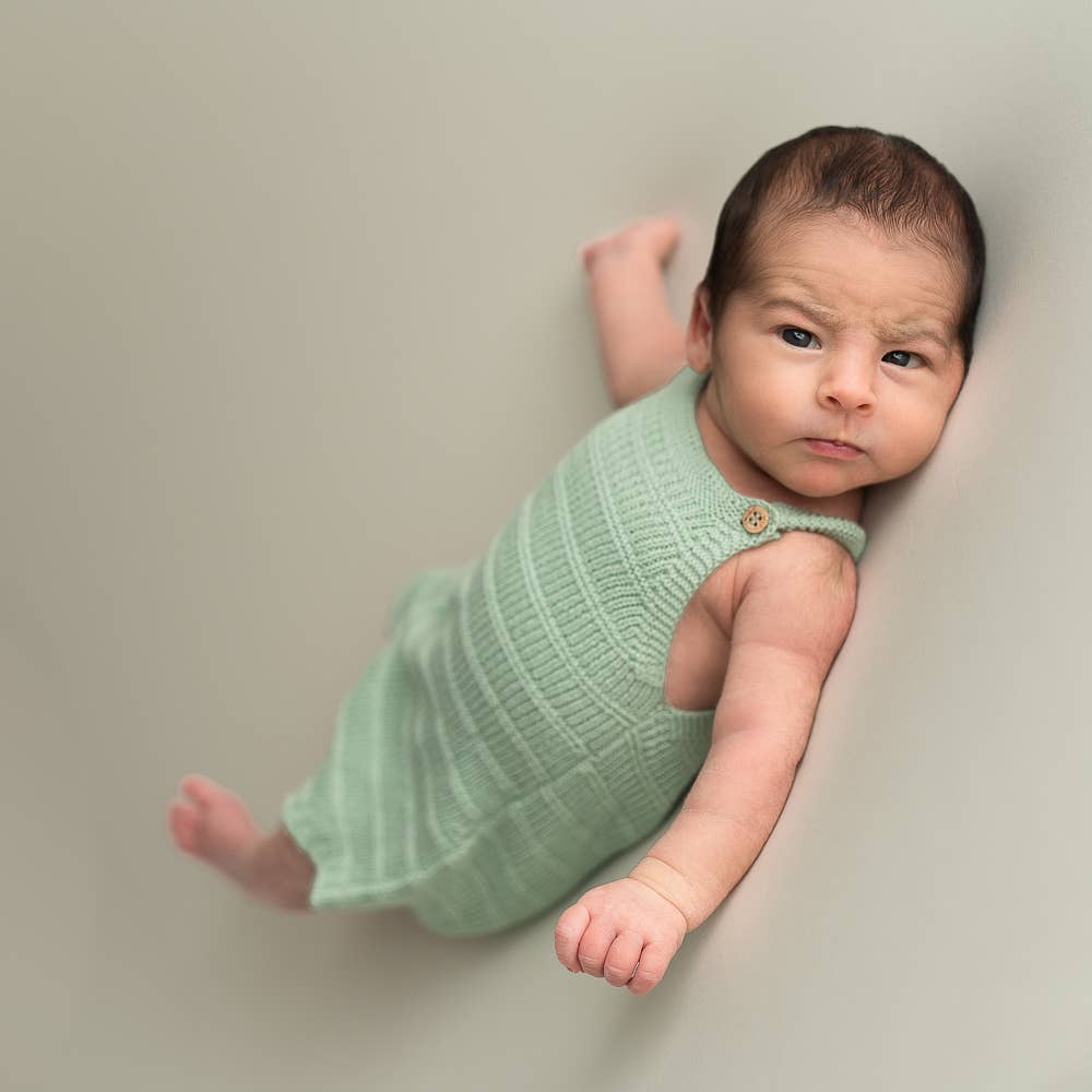Knitted romper - organic