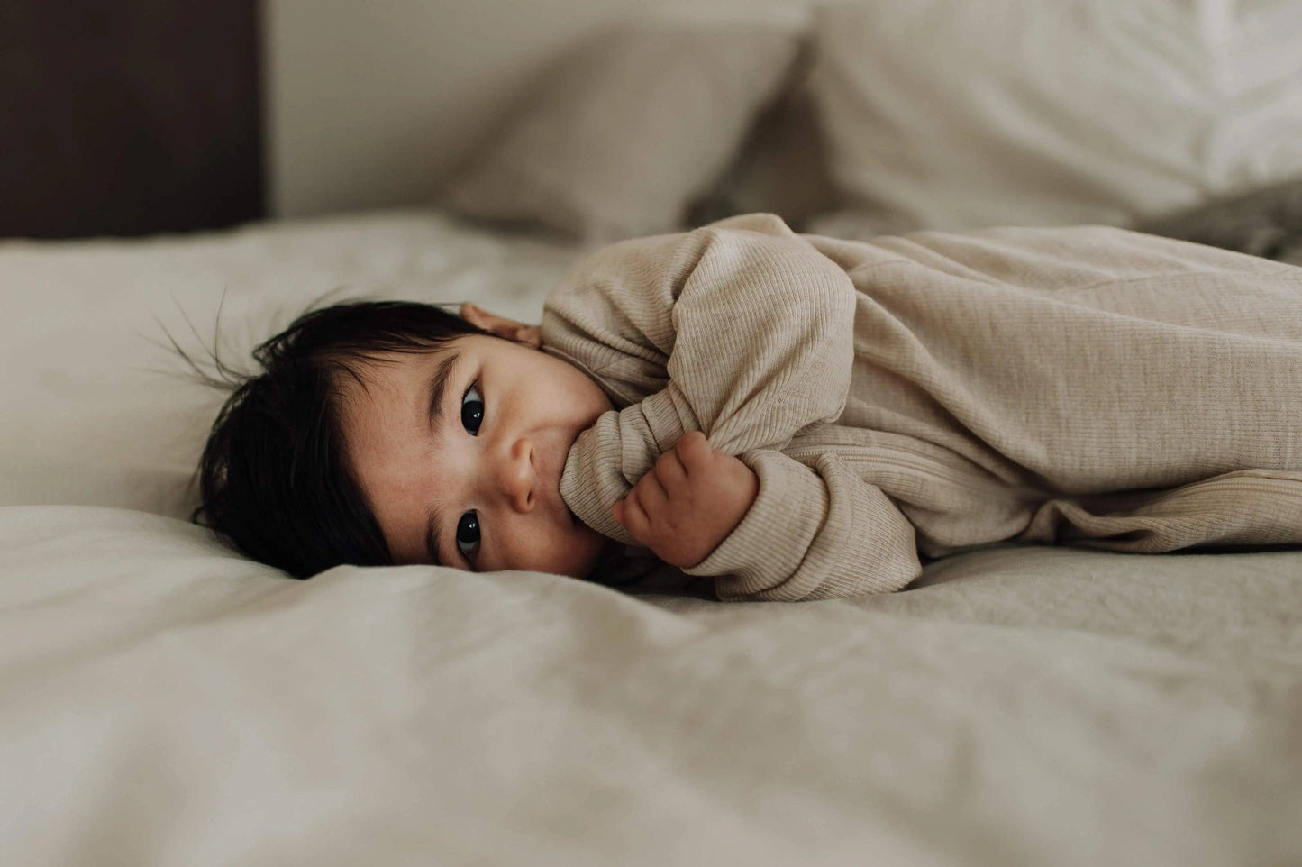 Sleep suit for baby in 100% merino wool