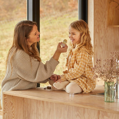 Glade kinder - stick til beskyttelse i kulde