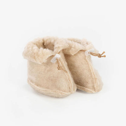Baby booties in 100% merino wool