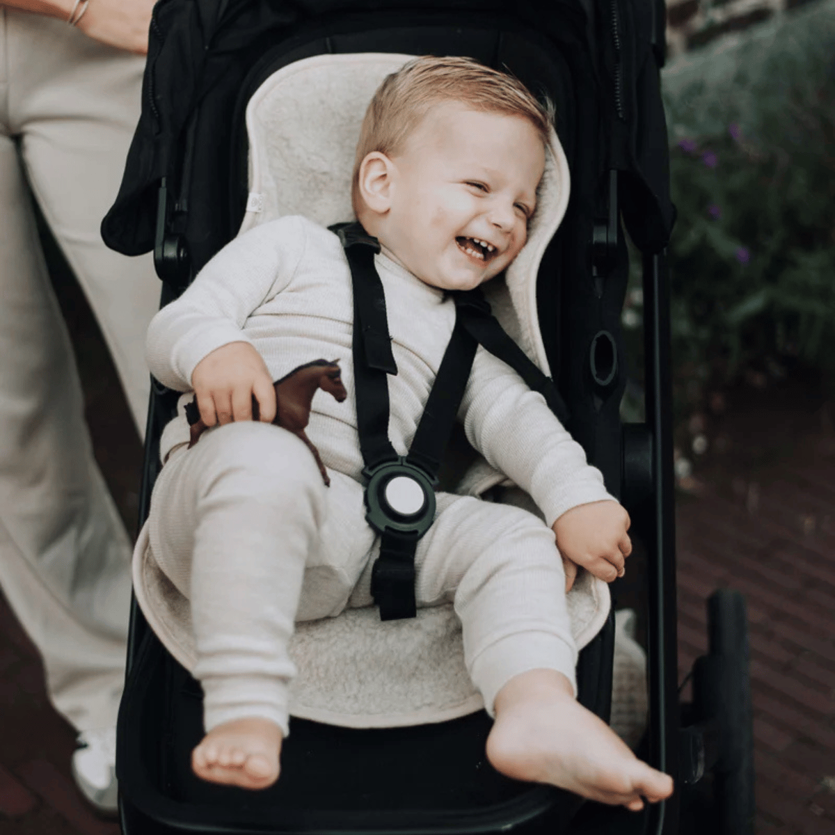 Inlägg till bilbarnstol och barnvagn i 100 % merinoull