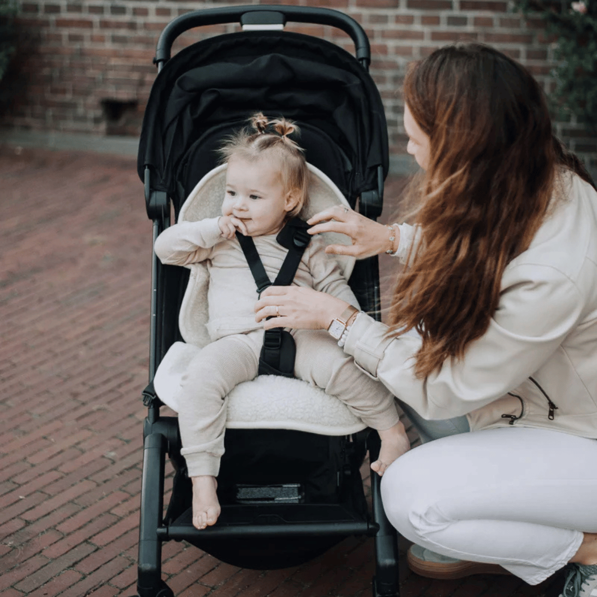 Inlägg till bilbarnstol och barnvagn i 100 % merinoull